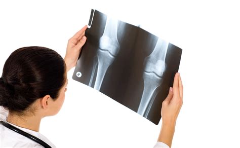 Knee Replacement Surgery Alternatives for Chronic Knee Pain