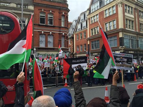 Habib Battah on Twitter: "Live from London protest near the Israeli ...