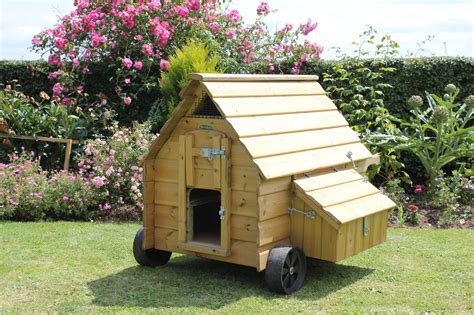 Flyte So Fancy: Wheely Good Hen Houses - Mobile Chicken Coops for the ...