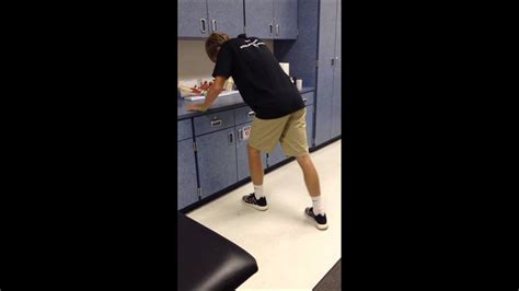 Tibialis posterior stretch - YouTube