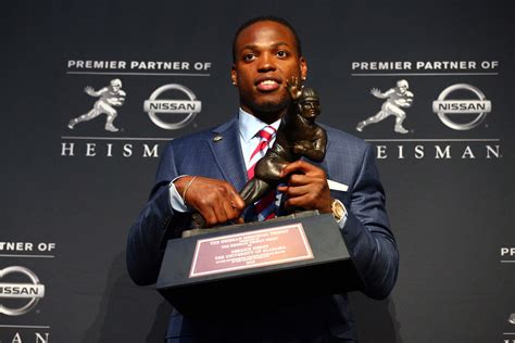 Why great players on merely good teams can't win the Heisman Trophy