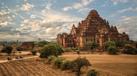 Old Bagan - Ancient Temples in Bagan, Myanmar | Bagan, Asia travel, Places to travel