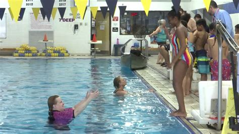 Fourth graders learn how to stay safe in the water - 47abc