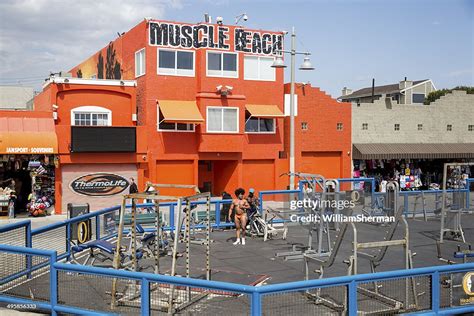 Working Out At Muscle Beach Venice California High-Res Stock Photo ...