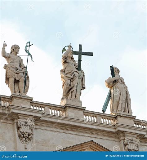 Statue of Jesus Christ Risen Above Saint Peters Basilica in the Stock ...