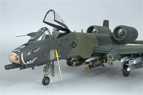 Trumpeter 1/32 A-10 Warthog - iModeler