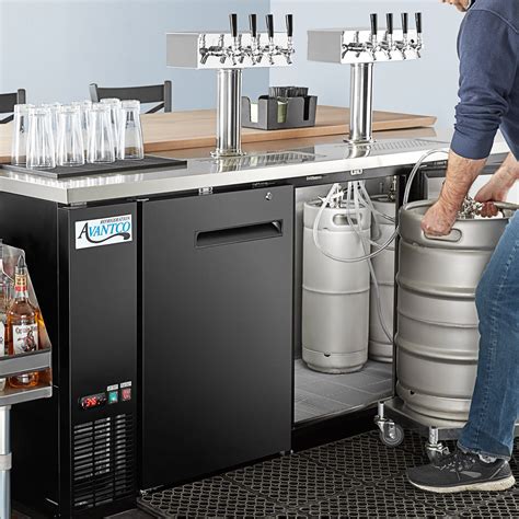 Avantco Black Kegerator / Beer Dispenser with 2 Quadruple Tap Towers (4) 1/2 Keg Capacity