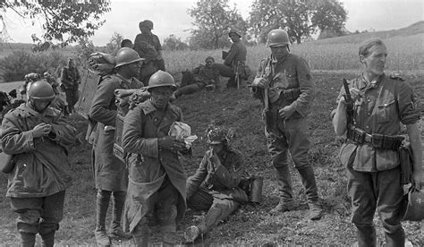French soldiers captured by the German Army during WW2, Maine - France 1940 (1676 x 979) : r ...