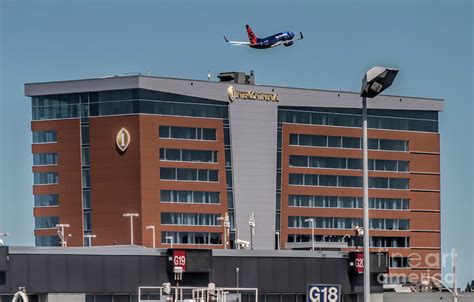 InterContinental Minneapolis - St. Paul Airport Photograph by David Oppenheimer - Pixels