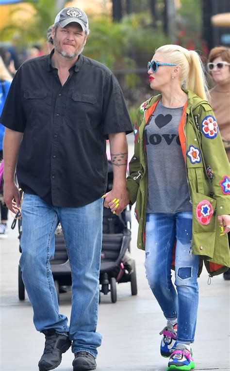 Blake Shelton and Gwen Stefani Have a Thrilling Day at Theme Park - E! Online - UK