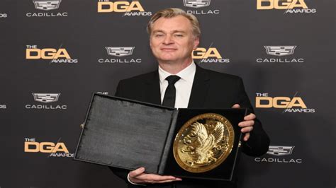 Christopher Nolan se alza con el premio DGA Awards por "Oppenheimer ...