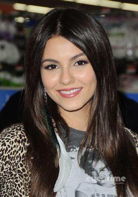 Victoria Justice: Victorious CD Signing in Duarte, CA, August 13 - Victoria Justice Photo ...