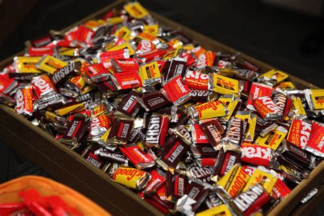 Mini Chocolate Bars | Mini Chocolate Bars at a Halloween Par… | Steven Miller | Flickr