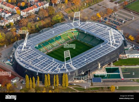 Sv werder bremen hi-res stock photography and images - Alamy