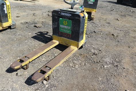 Hyster Electric Pallet Jack (Works See Video) - Oahu Auctions