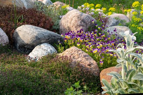 Use Boulders for Landscaping for an Exciting New Look - Utah Landscaping Rock