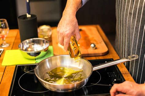 Cooking With Extra Virgin Olive Oil: Good or Bad? | Nutrition Advance