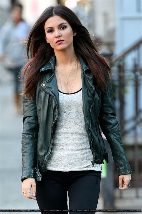 Victoria Justice - Filming EYE CANDY Pilot in New York City