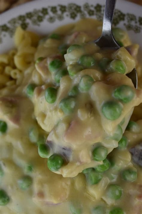 Creamy Pasta with Ham and Peas Recipe - These Old Cookbooks