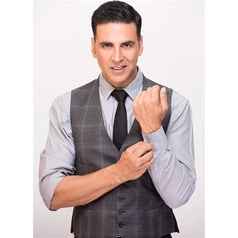 Akshay Kumar Age, Height, Biography 2023, Wiki, Net Worth, Girlfriend