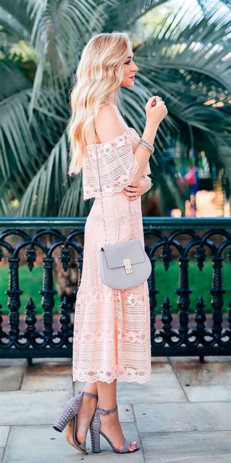 17 Best Pastel Outfits for Women in 2023 | Joyfully Styled