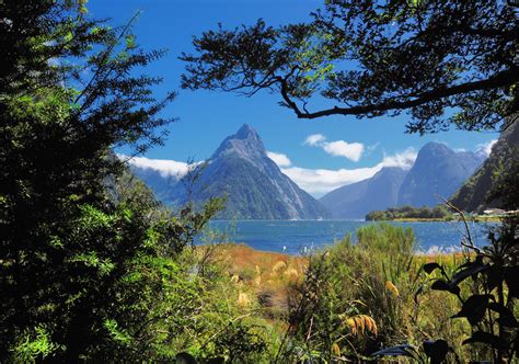 10 Top Tourist Attractions in New Zealand (with Map & Photos) - Touropia