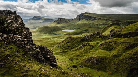 Wild Camping on the Isle of Skye [Guide & Best Campsites]