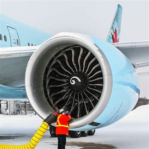 Boeing 777-300ER Engine | Aviones, Aviones de combate, Aviones comerciales