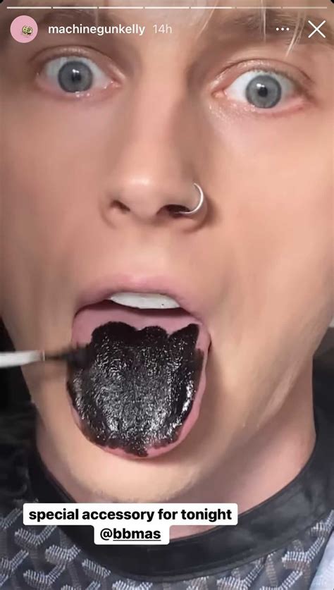 Machine Gun Kelly's Black Tongue at Billboard Music Awards | POPSUGAR ...