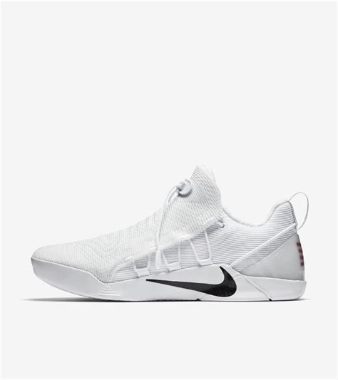 Nike Kobe A.D. NXT 'White & Black'. Nike SNKRS IE