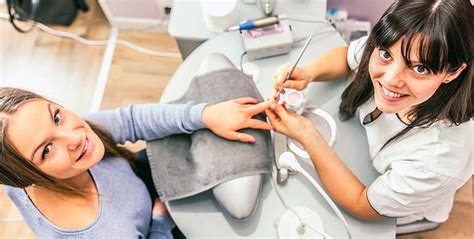 Tips for Becoming a Top Manicurist: A Quick Guide to Success