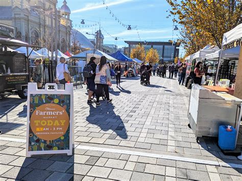 Lansdowne Market - Ottawa Farmers' Market