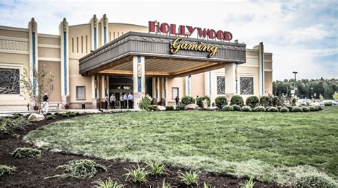 Visit Hollywood Gaming at Mahoning Valley Race Course | Youngstown Live