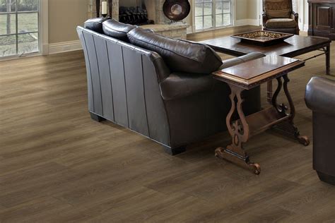 10 Best Luxury Vinyl Plank Flooring: Top Rated Brands Reviewed - Homeluf.com