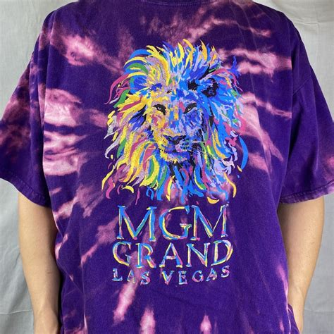 Vintage Lion Habitat MGM Grand Las Vegas Acid Wash Ti… - Gem