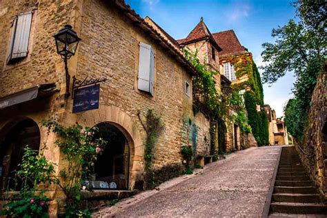 20 Beautiful Medieval Towns and Villages in France | Travel Passionate