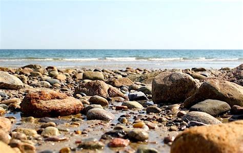 QuarDecor: Real Rocky Beaches | England beaches, Beautiful beaches, Beach