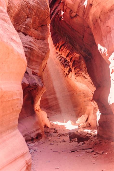 Discover Kanab Utah's Secret Peek-a-boo Slot Canyon | Simply Wander