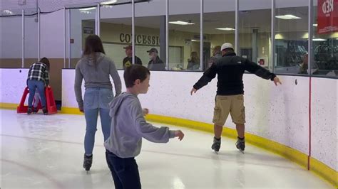 ICE SKATING FIRST TIMER | SPRINKER RECREATIONAL CENTER SPANAWAY WA ...