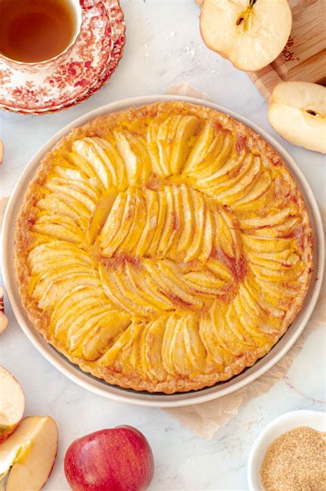 Tarte aux pommes fine et croustillante - Marie Food Tips