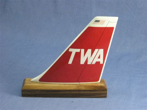 TWA Logo tails