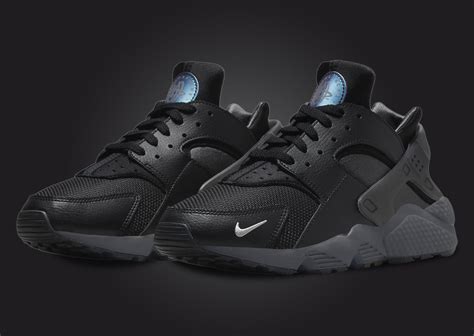 Iridescent Details Shine Through On This Nike Air Huarache - Sneaker News