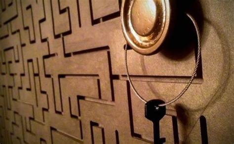 6 Important Tricks to Master an Escape Room - Omescape