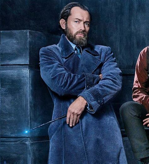 Winter dressing lessons from Jude Law as Dumbledore in Fantastic Beasts ...