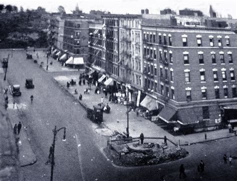 22 Fascinating Photos Document Daily Life of New York in the 1920s ~ Vintage Everyday