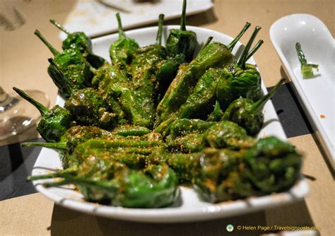 Pimientos de Padrón | Padrón Peppers | Spanish Tapas