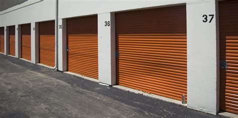 3 Reasons to Put Your Car in a Self-Storage Unit - American Mini Storage