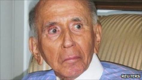 Venezuela's ex-President Carlos Andres Perez dies at 88 - BBC News