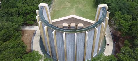 Waterwall Houston TX - Free Fun Guides