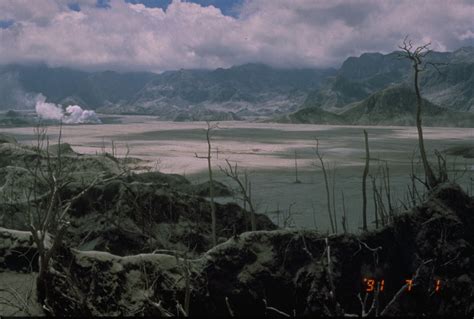 16 Powerful Photos And Videos Of Mt. Pinatubo's Destructive Volcanic Eruption